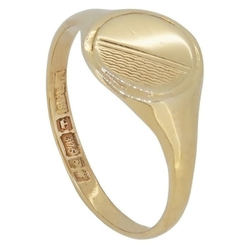 A modern, 9ct yellow gold, child's, circular signet ring.