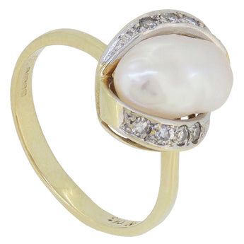 A modern, 14ct yellow gold, blister pearl & diamond set, nine stone ring.