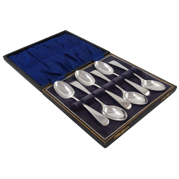 Six Edwardian silver teaspoons & fitted case