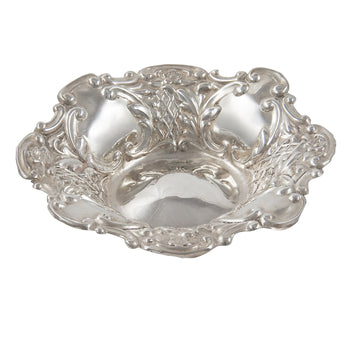 An Edwardian, silver, circular, embossed bon bon dish.
