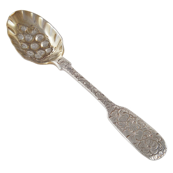 An Edwardian, silver berry teaspoon