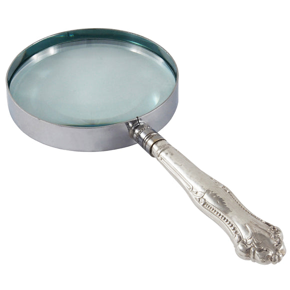 An Edwardian, silver handled magnifying glass.