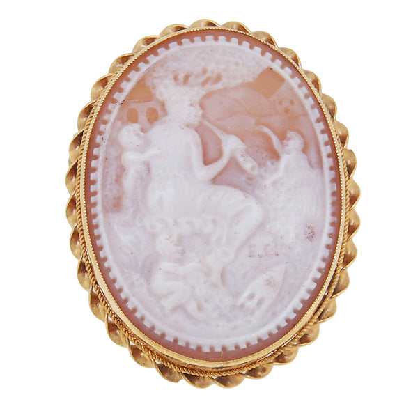 A modern, 9ct yellow gold cameo brooch with a cord border, featuring an image of a lady & cherubs