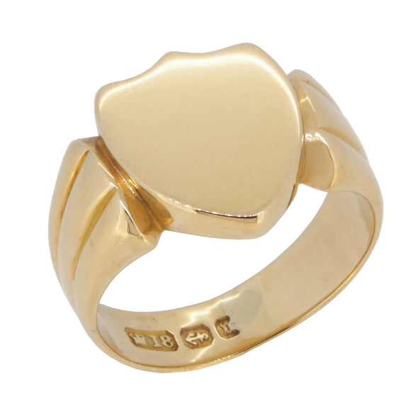 A Victorian, 18ct yellow gold, shield signet ring