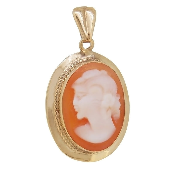 A modern, 9ct yellow gold, oval cameo pendant