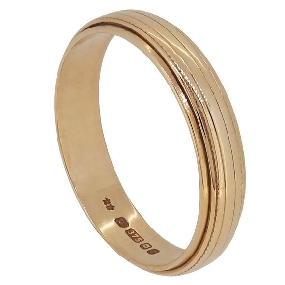 A modern, 9ct yellow gold, D shaped wedding ring