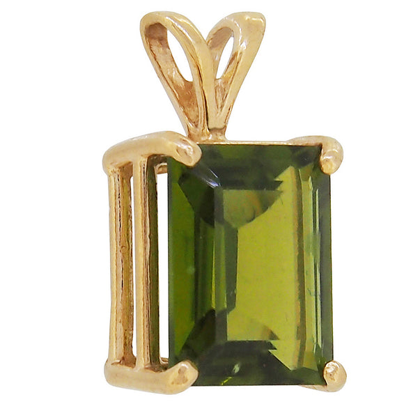 A modern, 9ct yellow gold, green tourmaline set, rectangular pendant
