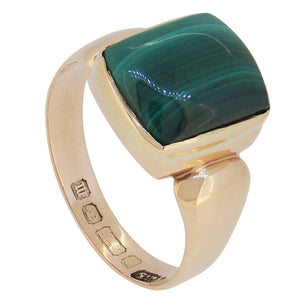 A Victorian, 9ct yellow gold, malachite set single stone ring