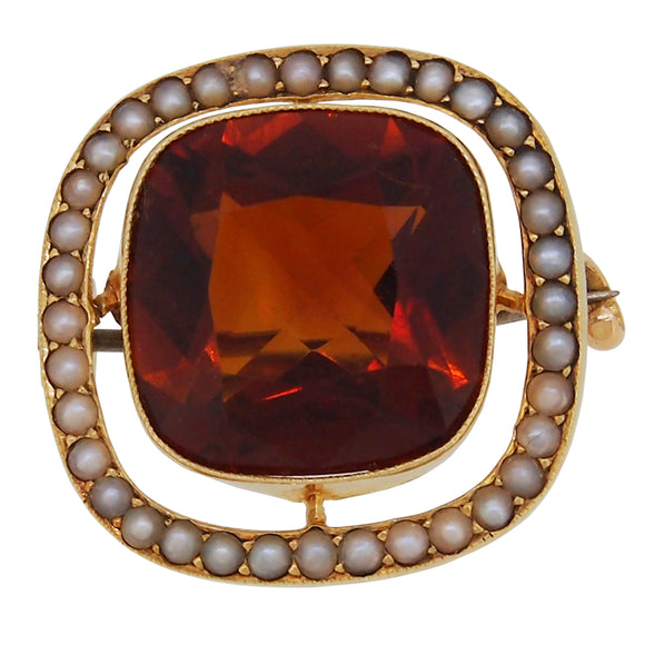 A Victorian, 15ct yellow gold, Madeira citrine & seed pearl set brooch.