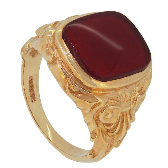 A modern, 9ct yellow gold, brown carnelian set signet ring.