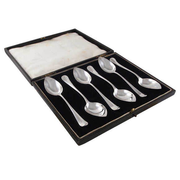 Six early 20th century, silver grapefruit spoons & fitted case