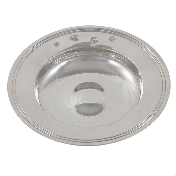 A modern, silver Armada Dish