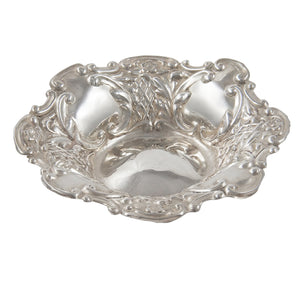 An Edwardian, silver, circular, embossed bon bon dish.