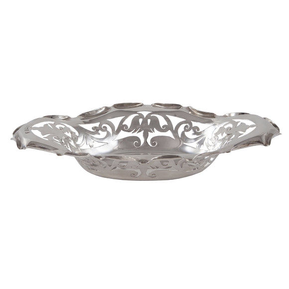 An Edwardian, silver, oval, pierced bon bon dish